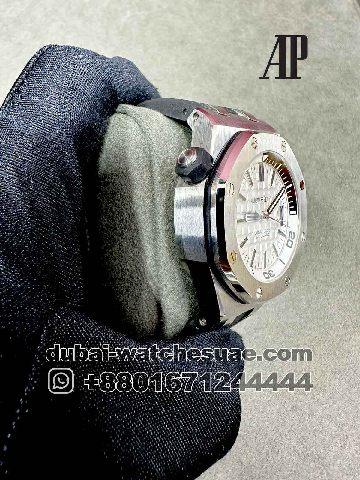 Replica Audemars Piguet Royal Oak Offshore Diver 41 mm White Dial With Rubber Strap Replica Audemars Piguet Royal Oak Offshore Diver 41 mm White Dial With Rubber Strap