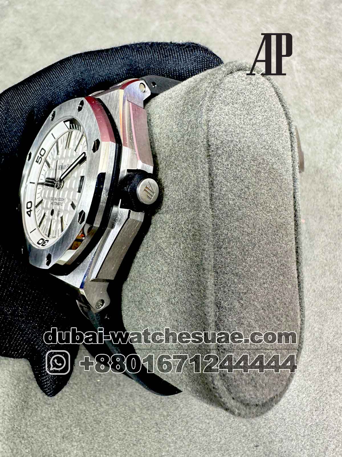 AAA Audemars Piguet Royal Oak Offshore Diver 41 mm White Dial With Rubber Strap AAA Audemars Piguet Royal Oak Offshore Diver 41 mm White Dial With Rubber Strap