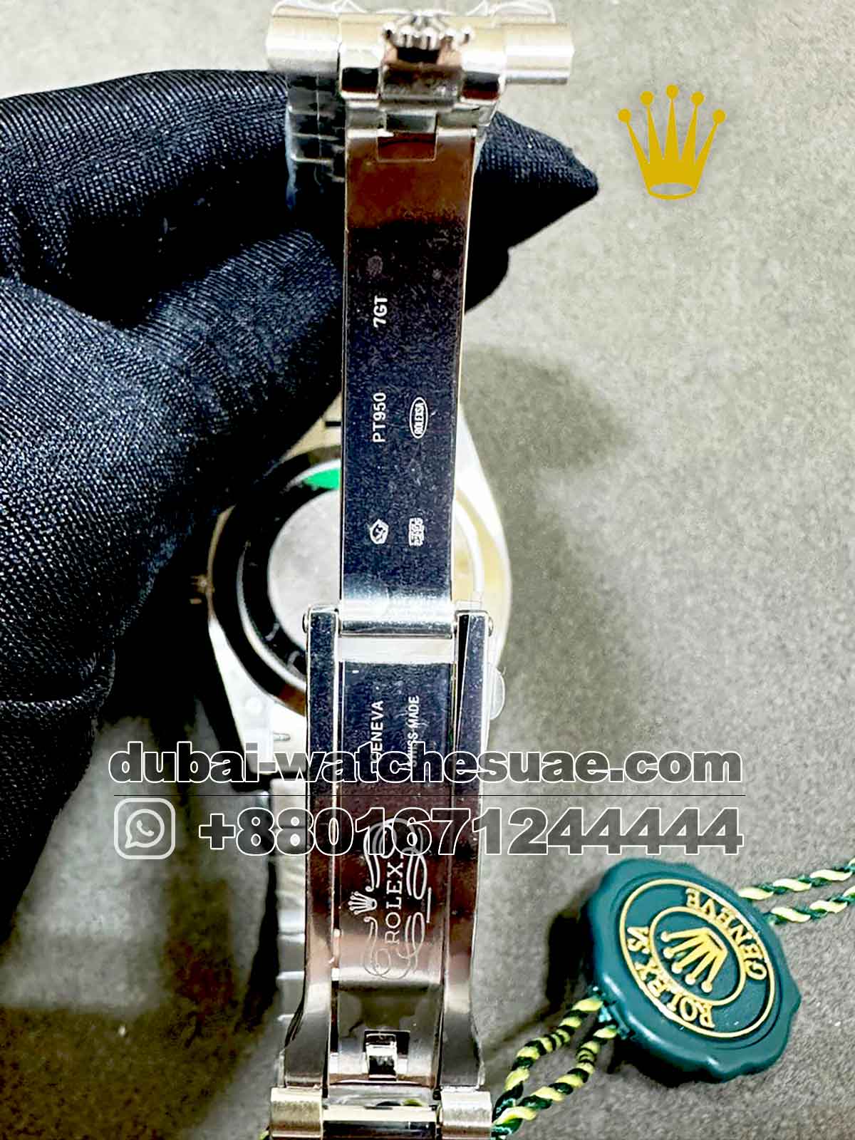 Replica Rolex Day-Date 40mm Black Dial With Stoned Bezel Replica Rolex Day-Date 40mm Black Dial With Stoned Bezel