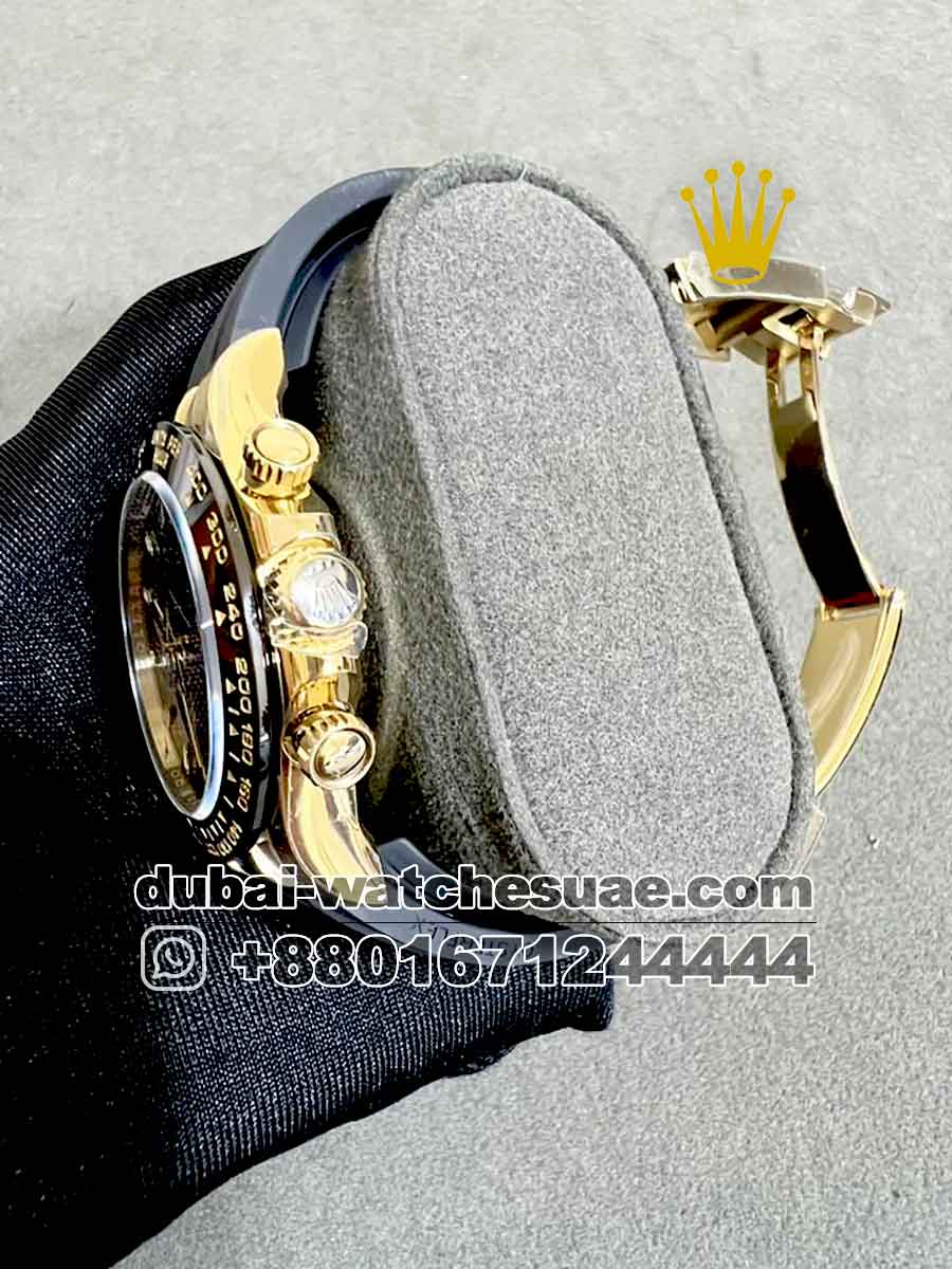AAA Rolex Cosmograph Daytona 40 mm Gold Black Dial With Black Chrono Black Bezel With Black Rubber Strap AAA Rolex Cosmograph Daytona 40 mm Gold Black Dial With Black Chrono Black Bezel With Black Rubber Strap