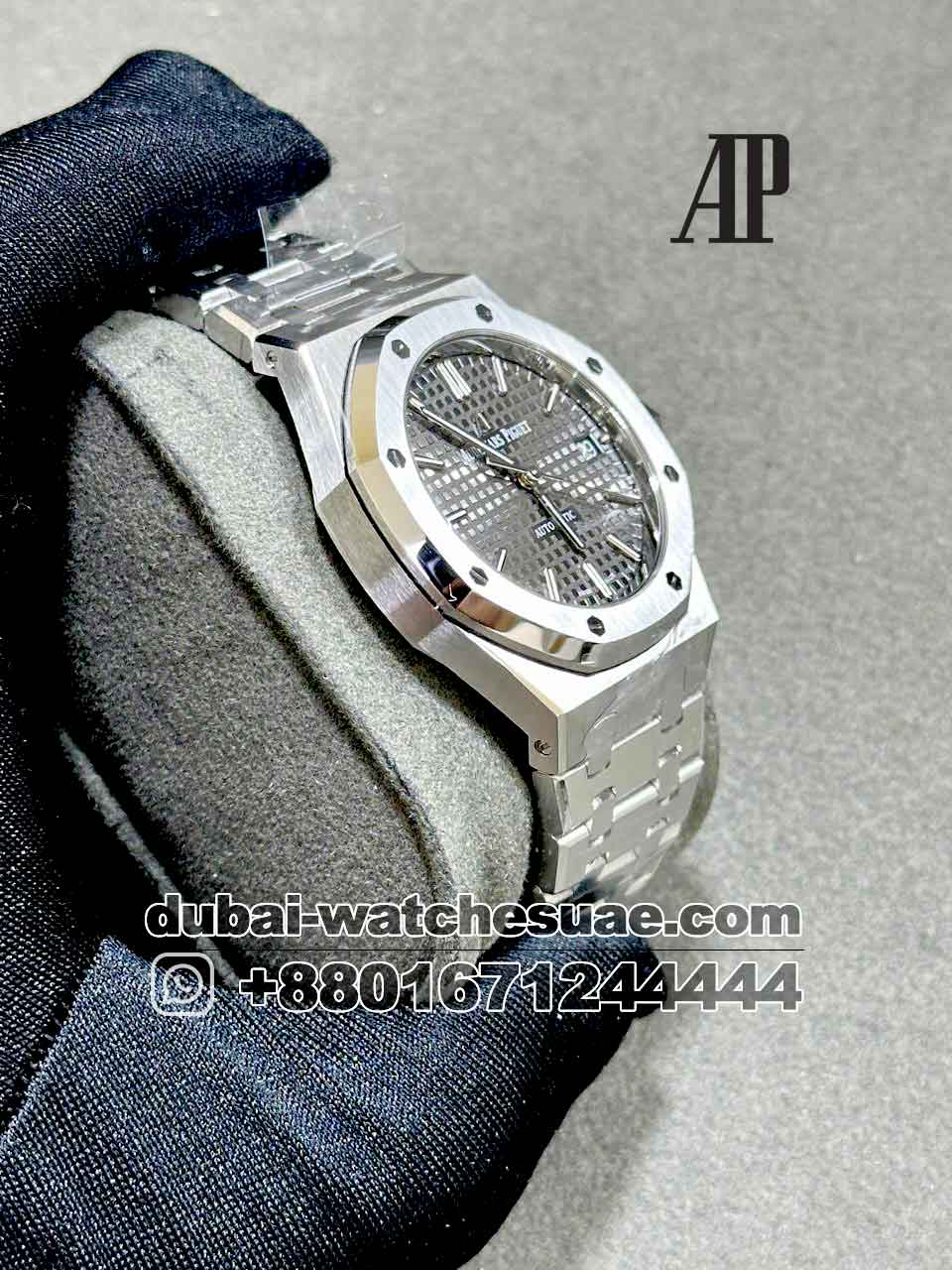 REplica Audemars Piguet Royal Oak 37 MM Gray Dial With Octagonal Screwed Bezel Replica Audemars Piguet Royal Oak 37 MM Gray Dial With Octagonal Screwed Bezel