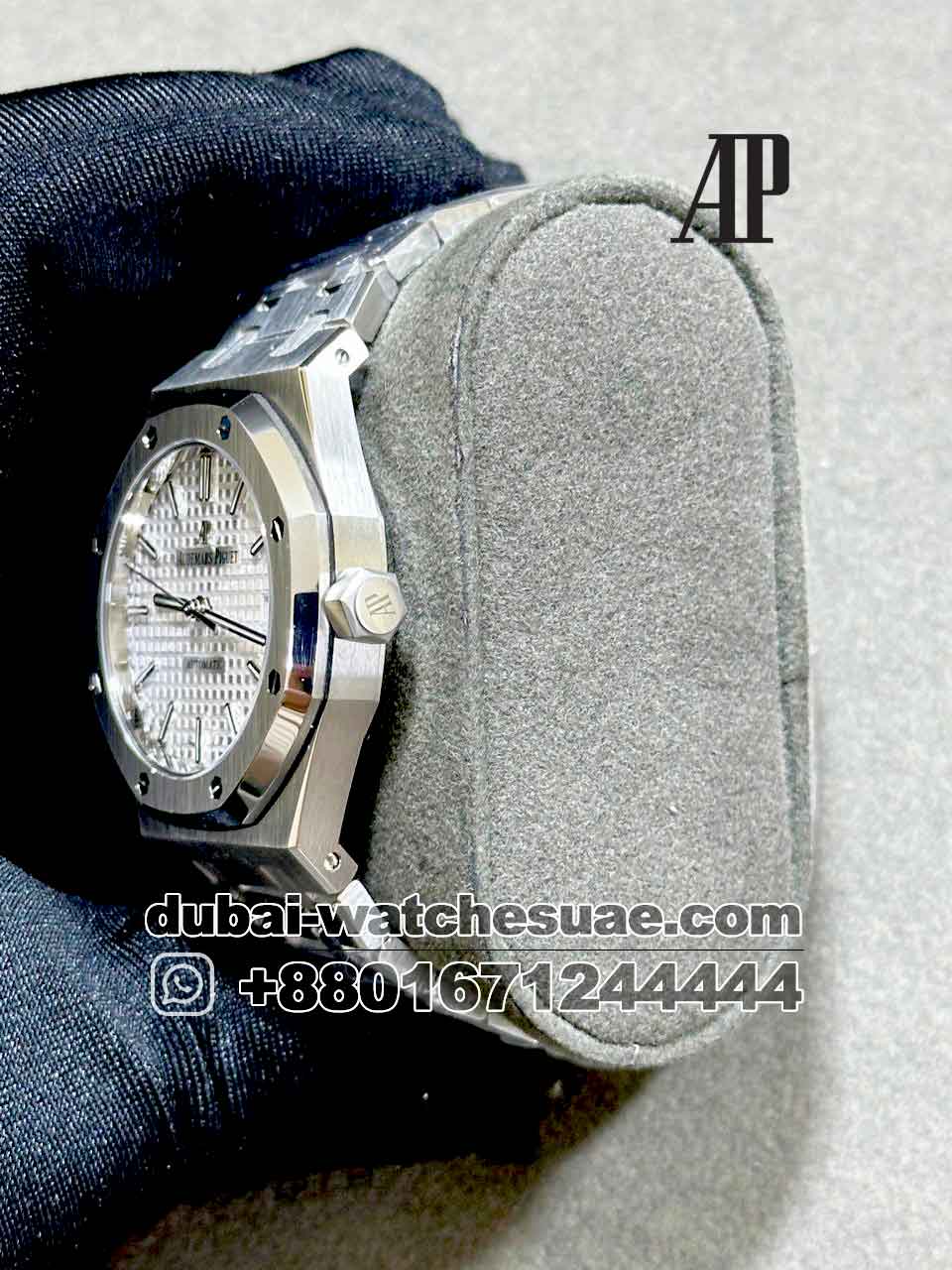 Superclone Audemars Piguet Royal Oak 37 MM White Dial With Octagonal Screwed Bezel Superclone Audemars Piguet Royal Oak 37 MM White Dial With Octagonal Screwed Bezel